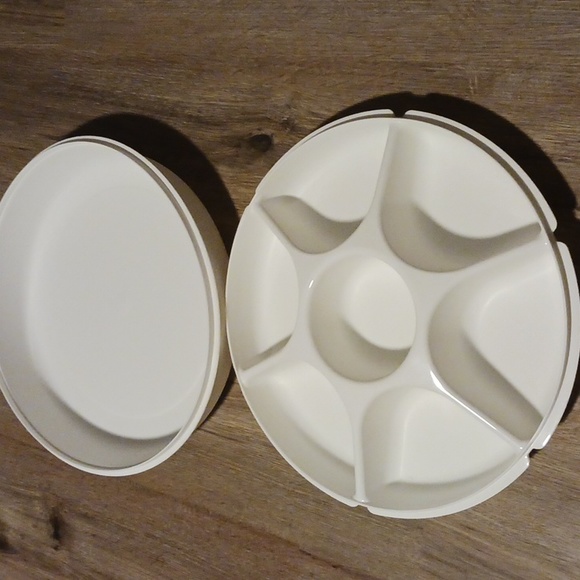 Tupperware Other - Tupperware veggie tray